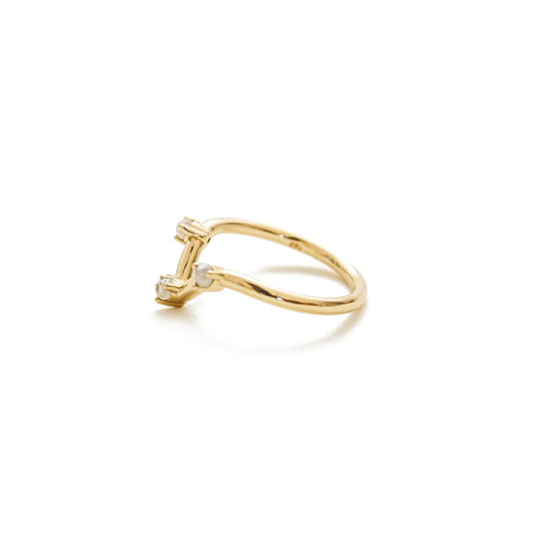 Salt and Pepper Diamond Arch Band in Yellow Gold